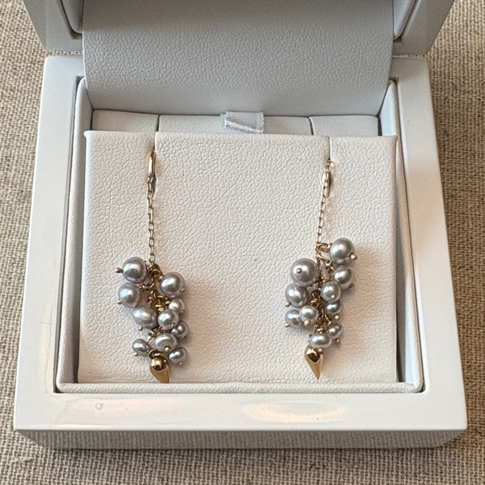 14K Yellow Gold Gray Pearl Threader Earrings